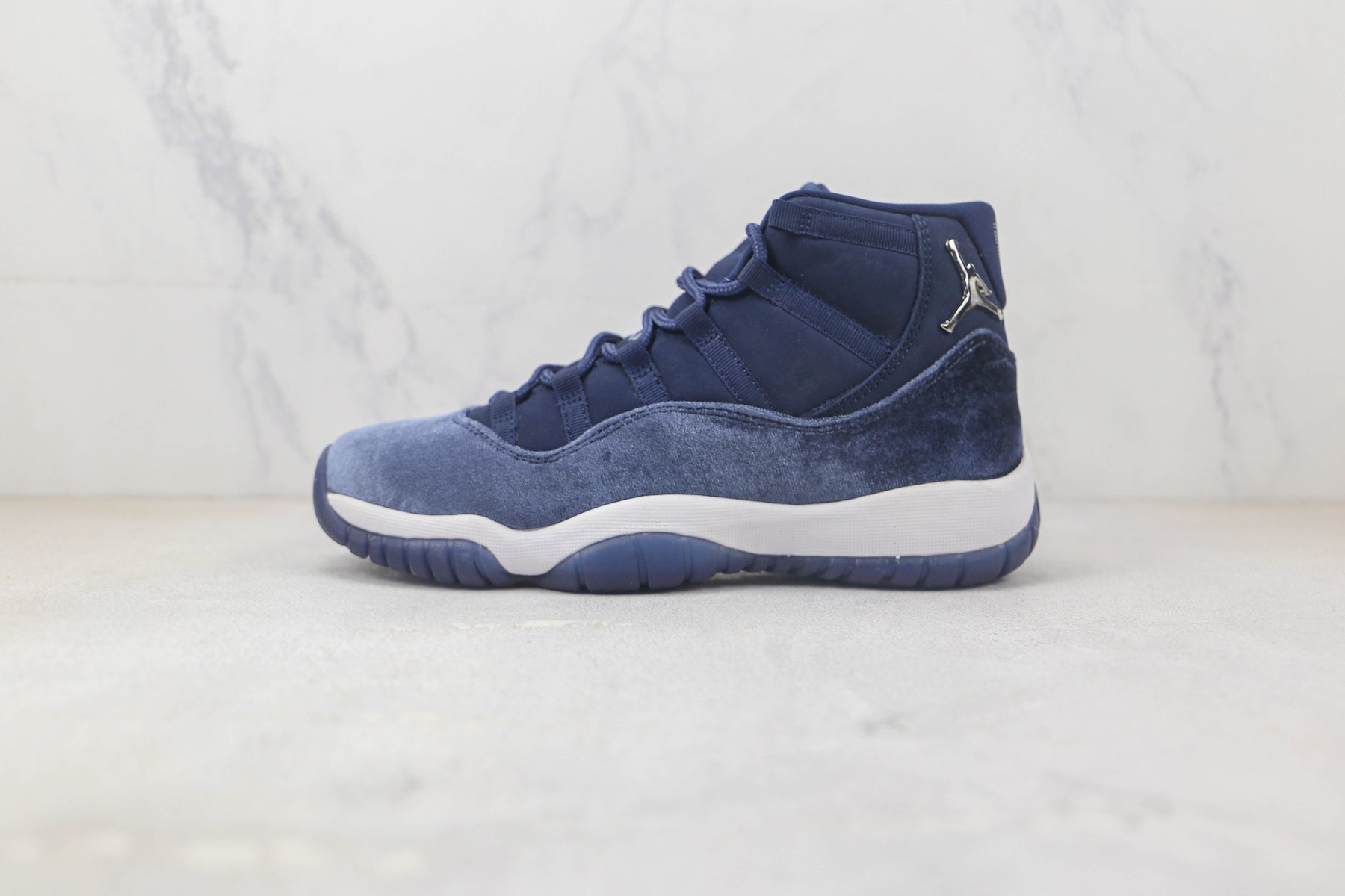 Jordan 11 Retro Midnight Navy