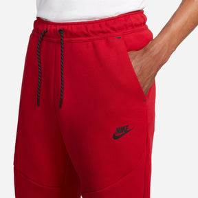 Conjunto Nike Sportswear Tech Fleece Vermelho