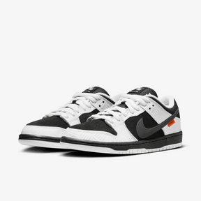 Nike SB Dunk Low TIGHTBOOTH